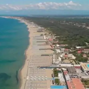 Il Mare Accanto La Torre Vicino Appartamento